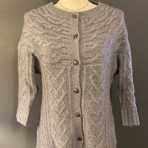Romeo & Juliet Gray Button Down 3/4 Sleeve Sweater